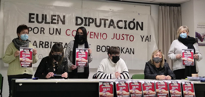 Las limpiadoras subcontratadas por la Diputación de Gipuzkoa exigen el IPC