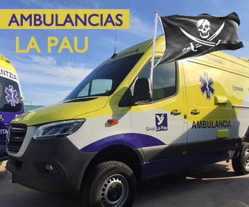 Ambulancia con una bandera pirata